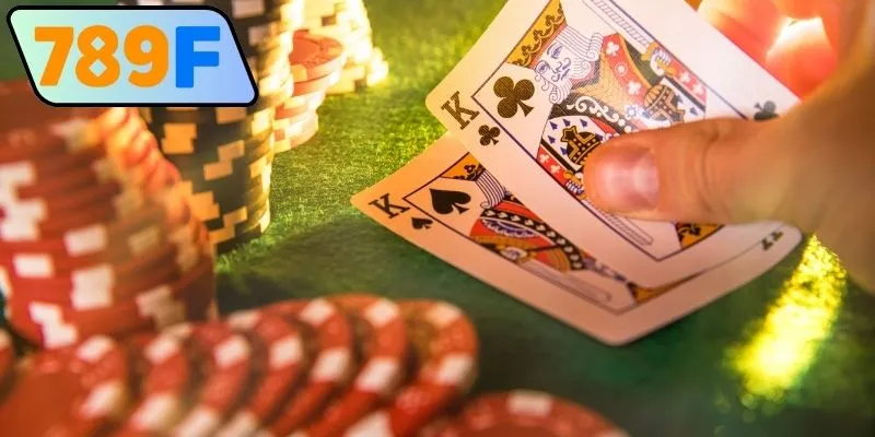Cách Đánh Phỏm Rắn Và Bí Quyết Bách Thắng Cho Người Mới 2 Giới thiệu luật Poker cơ bản