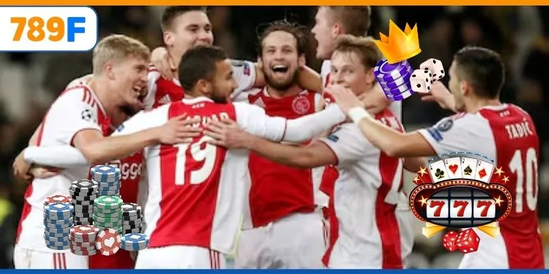 Chelsea Của Nước Nào? Lịch Sử Và Thành Tựu Của Đội Bóng 3 Lối chơi Ajax Amsterdam ép biên với tốc độ cao